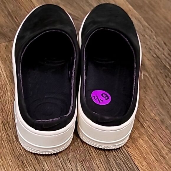 Nike Air Force 1 Lover XX Premium Shoe - Picture 10 of 11